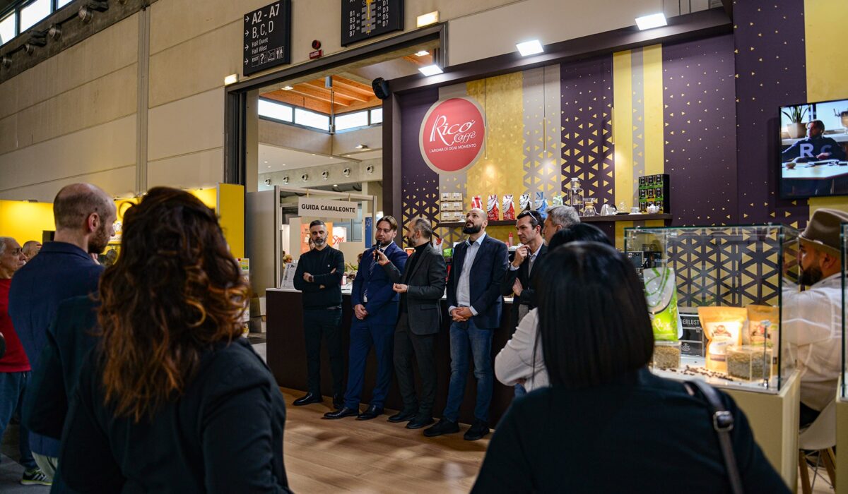 417445255_878641230929128_3282988014331894976_n-min